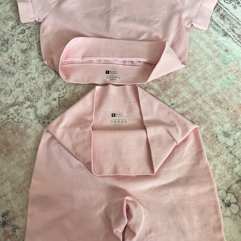 Two Piece Pink Workout Set - Picture 4 of 5